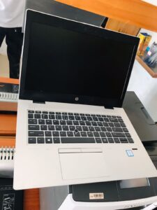 HP CORE I5